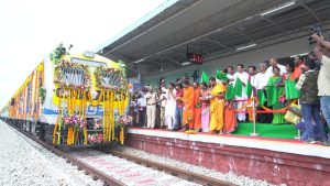 तेलंगाना: केंद्रीय मंत्री जी. किशन रेड्डी ने नवनिर्मित कोमुरवेल्ली रेलवे स्टेशन का उद्घाटन किया