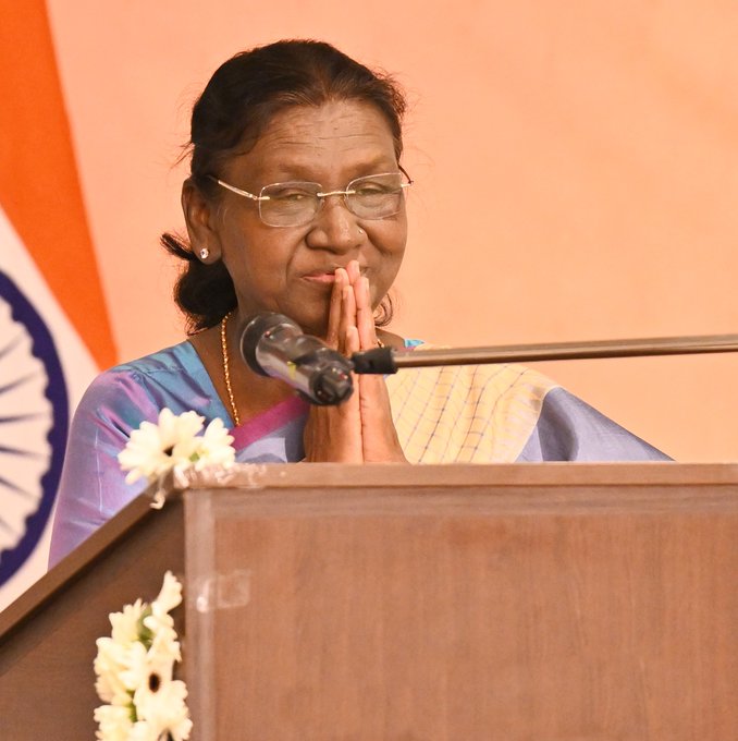 बस्तर दशहरा उत्सव में महत्वपूर्ण भूमिका निभाने वाले आदिवासी समुदाय के प्रतिनिधि आज राष्ट्रपति द्रौपदी मुर्मु से करेंगे मुलाकात