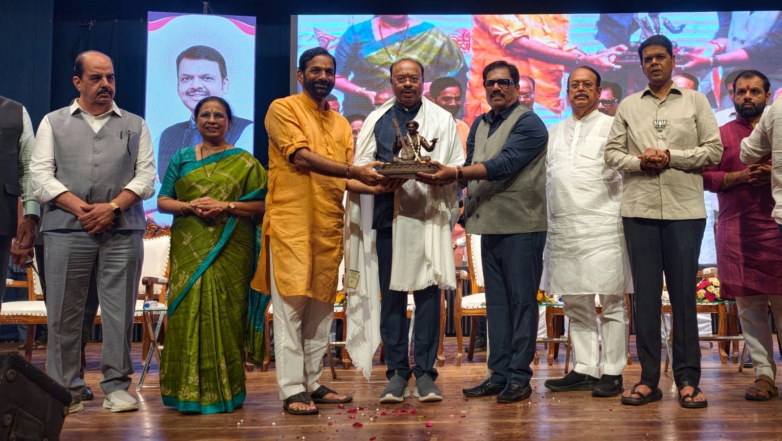 राज्यात ‘लॅण्ड टायटलिंग कायदा’ लागू करण्याची महसूल मंत्र्यांची घोषणा