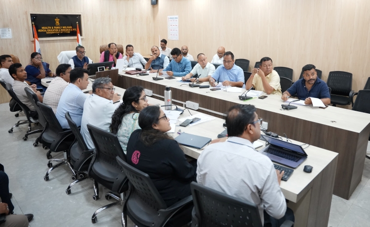 স্বাস্থ্য মন্ত্ৰী অশোক সিংহলৰ দিছপুৰত ছখন জিলাৰ বিধায়কৰ সৈতে জিলাকেইখনৰ স্বাস্থ্য ব্যৱস্থাৰ পৰ্যালোচনা
