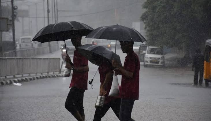 Heavy rain triggers flood threat in Odisha as deep depression persists