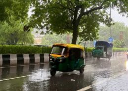 IMD issues red alert as heavy rain lashes Delhi and Haryana