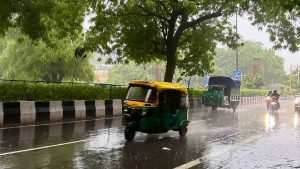 Delhi Govt intensifies waterlogging measures after heavy rainfall disrupts traffic