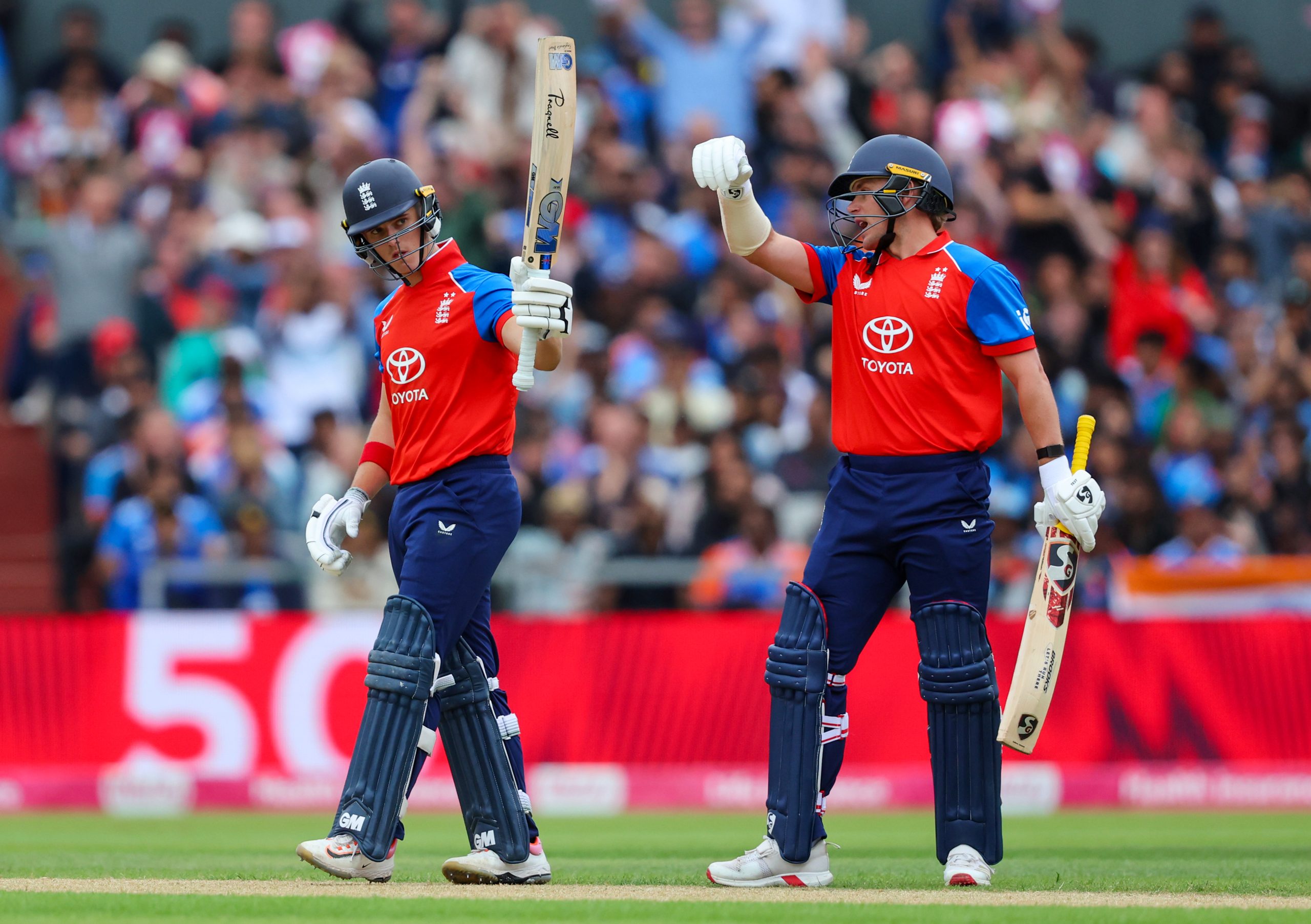 England defeat India in 2nd T20I of 5-match series in Manchester