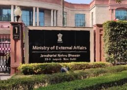 India and Pakistan Exchange Lists of Prisoners