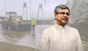 रेल मंत्री अश्विनी वैष्णव ने पुणे-मुंबई घाट में रेलवे बहाली के काम की समीक्षा की