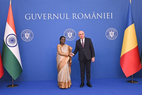 President  Murmu holds wide ranging discussions on India-Romania bilateral relations with PM Ilie Bolojan
