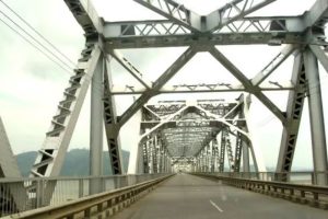 পুৰণি শৰাইঘাট দলঙৰ মেৰামতিৰ বাবে সোমবাৰে পুৱা পাঁচ বজাৰ পৰা ৩১ জুলাইলৈ দলংখনেৰে সকলো ধৰণৰ যান-বাহনৰ চলাচল সম্পূর্ণৰূপে বন্ধ থাকিব