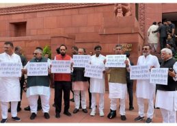 BJP MPs protest over alleged JPSC paper leak, demand CBI probe