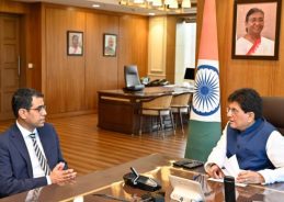 Union Minister Goyal discusses strengthening India’s maritime sector with Head of Asset Strategy at A.P. Moller – Maersk Group
