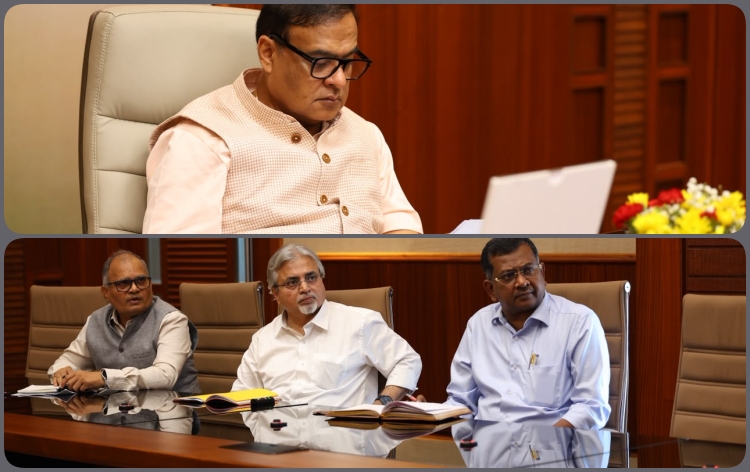 বন বিভাগৰ জ্যেষ্ঠ বিষয়াসকলৰ সৈতে মুখ্যমন্ত্রীৰ বৈঠক