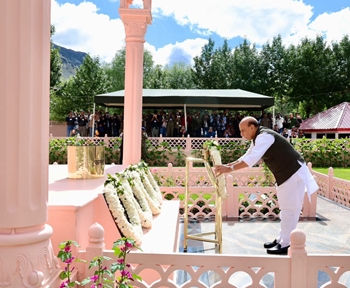 Kargil Vijay Diwas: President Droupadi Murmu, Vice Prez & PM pay tributes to brave soldiers