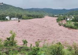 Met department issues heavy rain alert for Jammu, flash flood warning for several districts