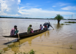 Assam: Over 1.15 lakh people take shelter in relief camps amid floods