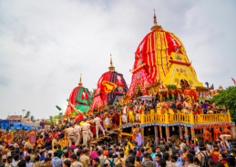 Puri prepares for Suna Besha ritual of Lord Jagannath, Lord Balabhadra and Devi Subhadra