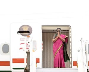 রাষ্ট্রপতি দ্রৌপদী মুর্মু আজ মলদোভা, ম্যাসিডোনিয়া এবং রোমানিয়া সফরে রওনা হচ্ছেন।