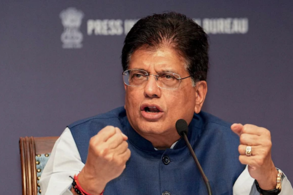 কেন্দ্রীয় শিল্প ও বাণিজ্য মন্ত্রী পীযূষ গোয়েল অভিযোগ করেছেন, সংসদের বাইরে সংবাদমাধ্যমের কাছে দেওয়া তাঁর বক্তব্যকে ইচ্ছাকৃতভাবে বিকৃত করা হয়েছে