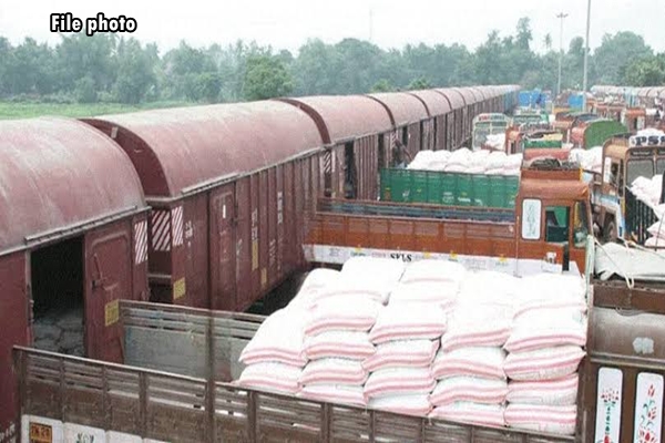 Railways to transport fertilizers in specially designed containers to enable non-polluting storage