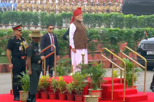 PM Modi hoists National Flag at Red Fort on 80th Independence Day