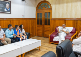 Manipur CM meets gold medallist Ariha Pangambam