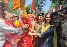 Annual Kousarnag Yatra commences in Jammu and Kashmir amid elaborate security arrangements Annual Kousarnag Yatra commences in Jammu and Kashmir amid elaborate security arrangements