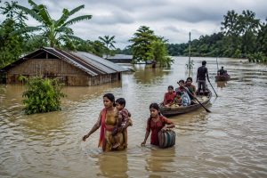 অবিৰত বৰষুণ আৰু নদ-নদীৰ জলস্তৰ বৃদ্ধিৰ ফলত ৰাজ্যৰ বান পৰিস্থিতি এতিয়াও উদ্বেগজনক