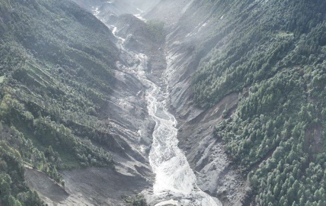 Nepal Flash Floods: Death toll rises to 675; Nearly 2,400 missing, Fresh alert issued for Bhote Koshi river