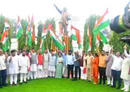 Delhi: CM Rekha Gupta, MLAs participate in Tiranga Yatra at Assembly premises