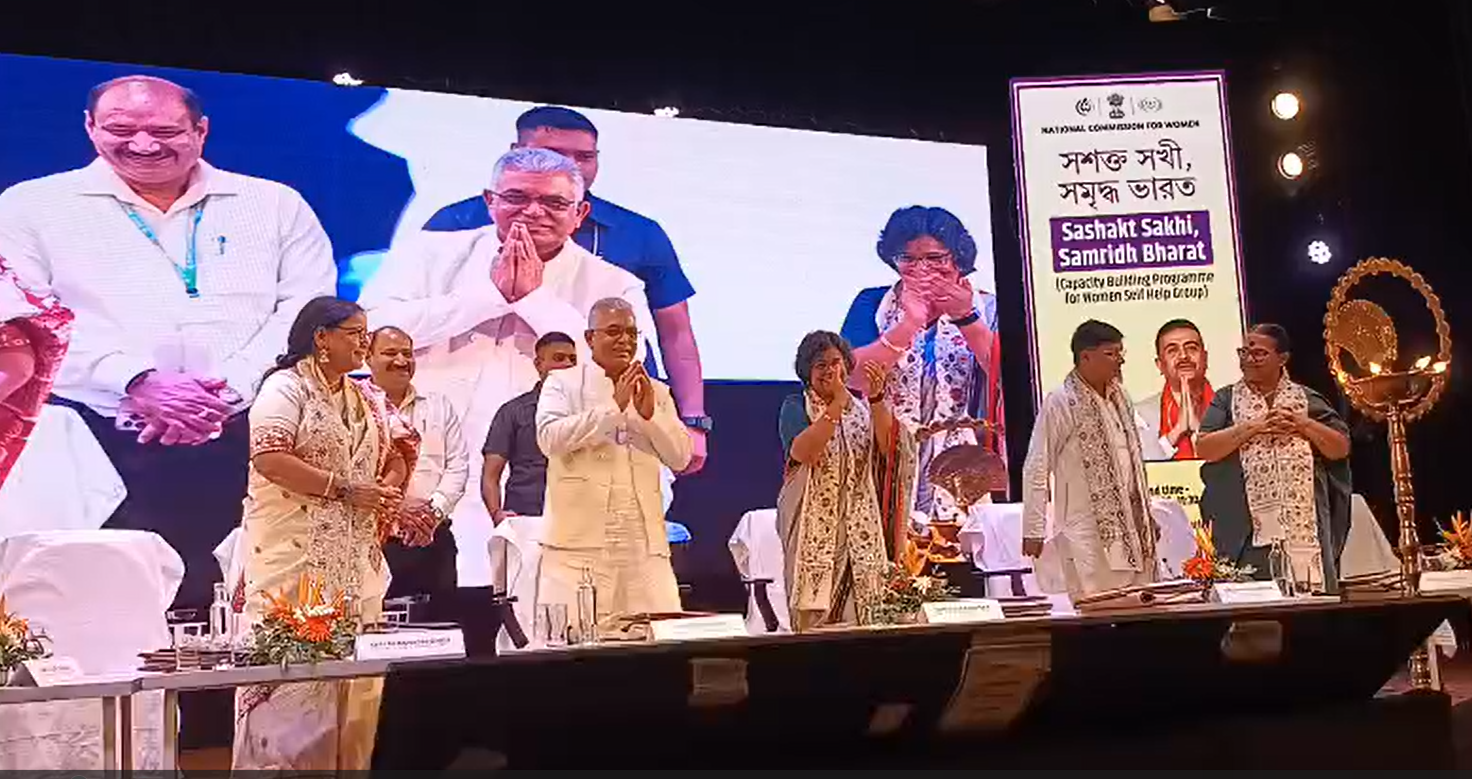 মহিলারা নেতৃত্ব  দিলে দেশের উন্নয়ন আরও ত্বরান্বিত হয় বলে মত প্রকাশ করেছেন জাতীয় মহিলা কমিশনের চেয়ারপার্সন  বিজয়া কিশোর রাহাতকর।