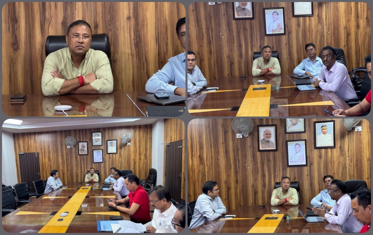 উদ্যোগ, বাণিজ্য আৰু ৰাজহুৱা প্ৰতিষ্ঠান বিভাগৰ মন্ত্ৰী বিমল বৰাৰ অধ্যক্ষতাত বিভাগটোৰ গুৰুত্বপূৰ্ণ পদক্ষেপৰ পৰ্যালোচনা বৈঠক