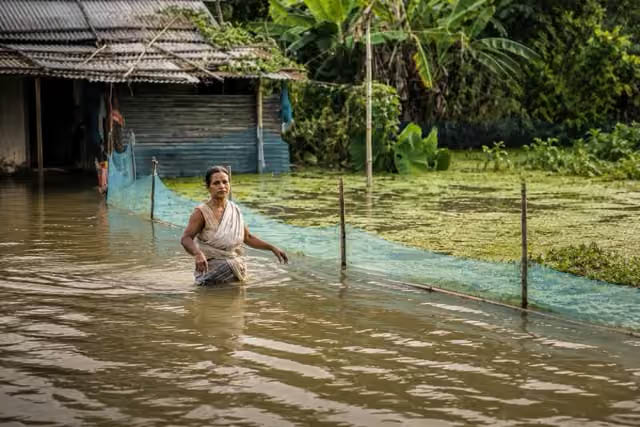 ৰাজ্যৰ ১৩ খন জিলাৰ বিস্তীর্ণ অঞ্চল এতিয়াও বানৰ কবলত