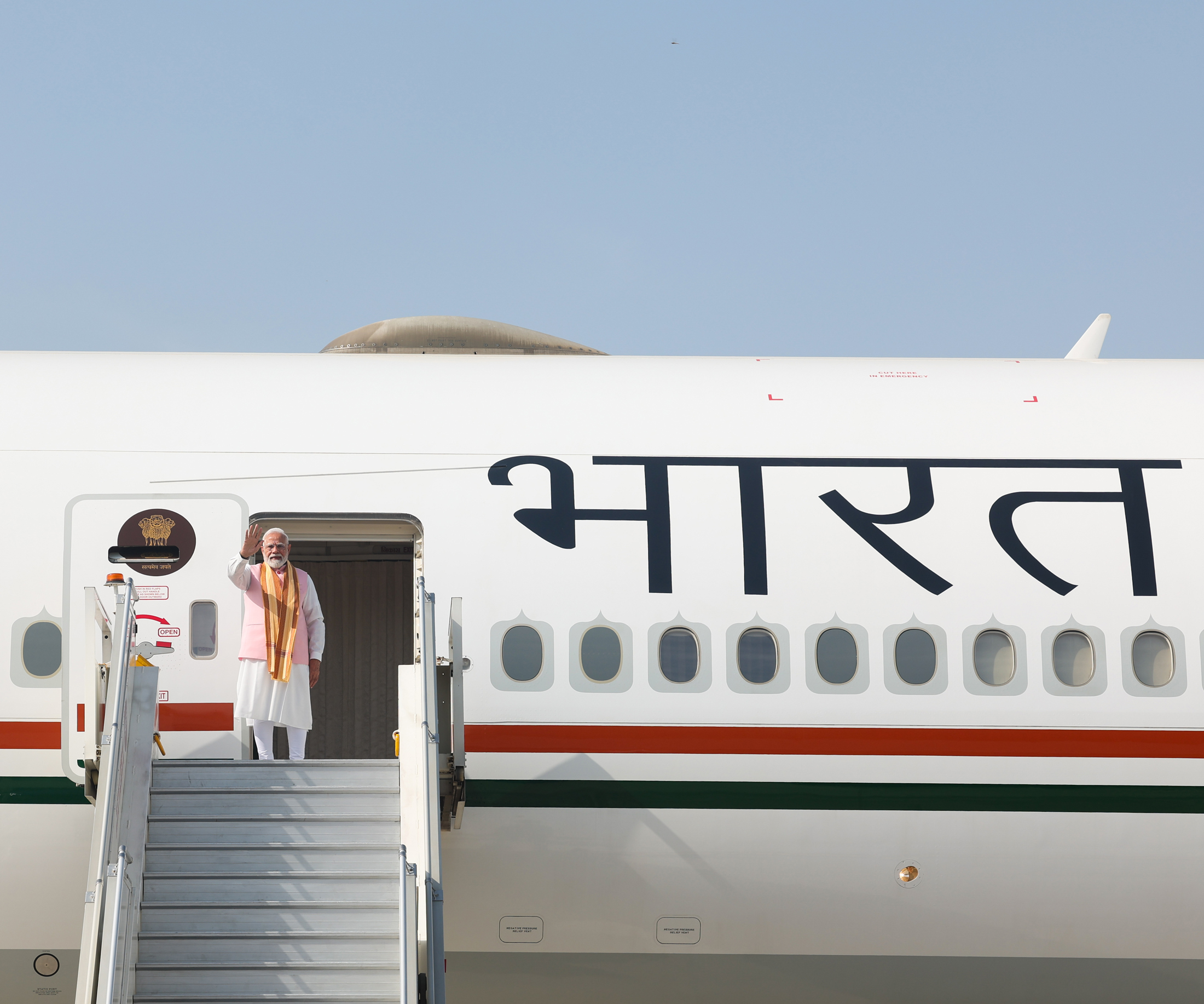 पीएम मोदी आर्थिक सहयोग बढ़ाने के लिए आज उज्बेकिस्तान और किर्गिस्‍तान की यात्रा पर रवाना हुए