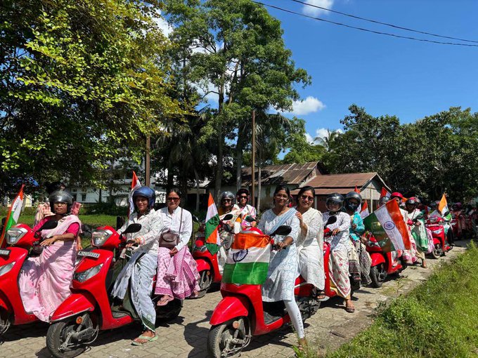 ৰাজ্যৰ বিভিন্ন প্ৰান্তত হৰ ঘৰ তিৰংগা অভিযান পূৰ্ণ গতিত ৰূপায়ণ