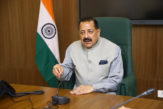केंद्रीय राज्य मंत्री डॉ. जितेंद्र सिंह ने उझ बहुउद्देशीय परियोजना की स्थिति को लेकर की समीक्षा बैठक