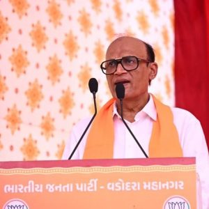 गुजरात के मांजलपुर विधानसभा उपचुनाव में भाजपा उम्मीदवार सत्येंद्रभाई पटेल ने जीत हासिल की