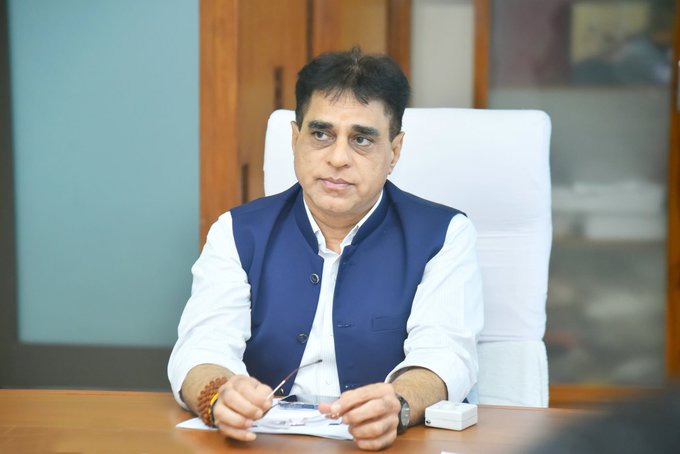 આજે વર્લ્ડ બ્રેસ્ટ કેન્સર રિસર્ચ ડે નિમિત્તે આરોગ્ય મંત્રી પ્રફુલ પાનશેરીયાએ 30 વર્ષથી વધુ વયની તમામ મહિલાઓને નિયમિતપણે સ્ક્રીનિંગ કરાવવા અપીલ કરી