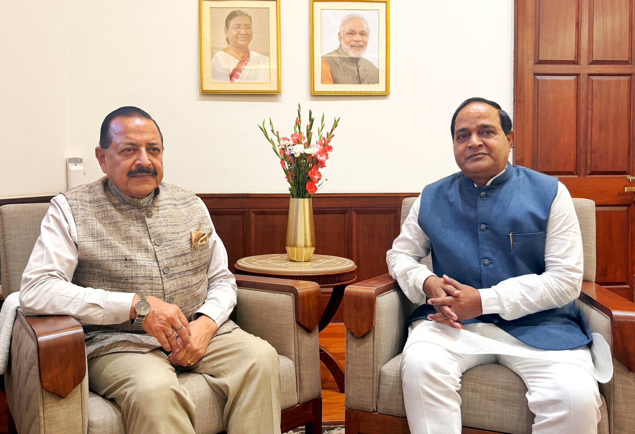 विज्ञान और प्रौद्योगिकी मंत्री डॉ. जितेंद्र सिंह ने ओडिशा के विज्ञान और प्रौद्योगिकी मंत्री कृष्ण चंद्र पात्रा से मुलाकात की