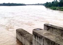 ওড়িশায় টানা দুদিনের অবিরাম বর্ষণের ফলে রাজ্যের উত্তরাঞ্চলে নতুন করে বন্যার আশঙ্কা দেখা দিয়েছে