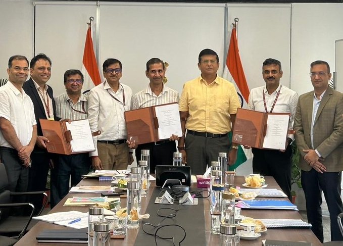 छत्तीसगढ़ में संशोधित भारतनेट कार्यक्रम के क्रियान्वयन के लिए समझौते पर हस्ताक्षर