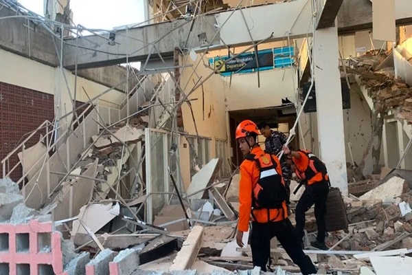 Indonesia earthquake: Death toll rises to 47