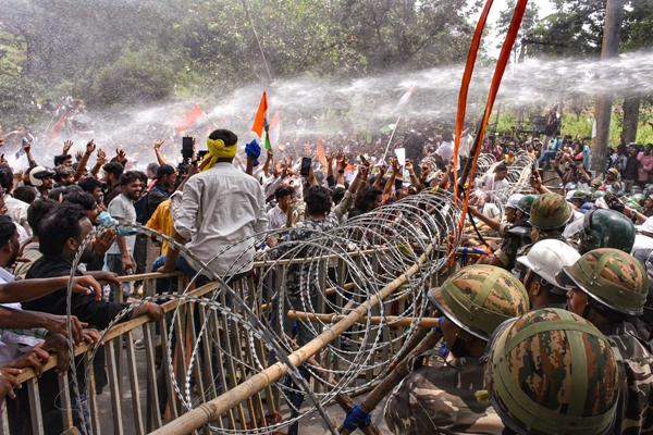 Protests intensify in Jharkhand after clashes between students and police during Assembly march 