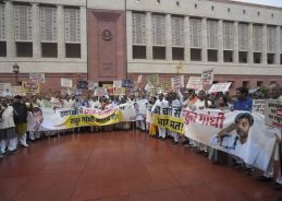 Jharkhand bandh: Normal life affected; students protest enters 18th day Jharkhand bandh: Normal life affected; students protest enters 18th day