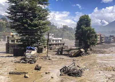 Nepal flash floods leave 384 tourists missing, including 105 Indians Nepal flash floods leave 384 tourists missing, including 105 Indians