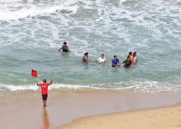 Red alert issued in all coastal districts of Keralam amid high wave warning