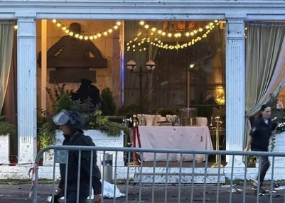 Russia: 3 killed and 15 others injured in bomb blast at restaurant in central Moscow Russia: 3 killed and 15 others injured in bomb blast at restaurant in central Moscow