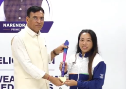 केंद्रीय मंत्री मनसुख मांडविया ने राष्ट्रमंडल खेलों के भारोत्तोलन पदक विजेताओं को सम्मानित किया केंद्रीय मंत्री मनसुख मांडविया ने राष्ट्रमंडल खेलों के भारोत्तोलन पदक विजेताओं को सम्मानित किया