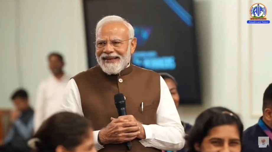 PM Modi meets CWG 2026 medal winners at his residence in New Delhi