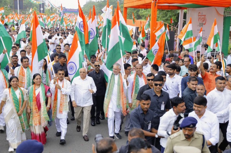 CM ભૂપેન્દ્ર પટેલે ગાંધીનગરમાં તિરંગા યાત્રાનો પ્રારંભ કરાવ્યો, ‘હર ઘર તિરંગા’ને ‘હર દિલ તિરંગા’ બનાવવા આહ્વાન