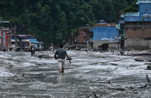 नेपाल ने भोटे कोशी नदी के किनारे बाढ़ की नई चेतावनी जारी की।