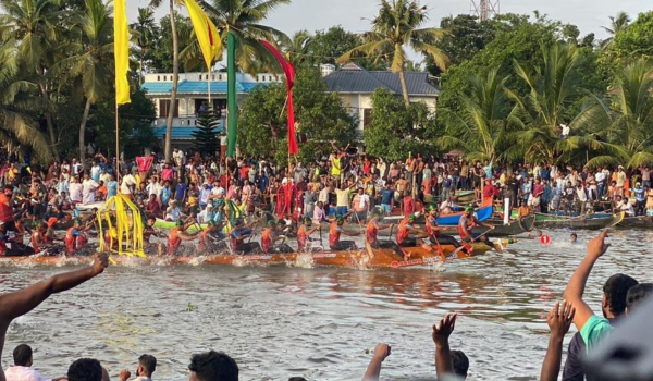 Keralam: Aromal Chundan wins 72nd Nehru Trophy Boat Race in Alappuzha